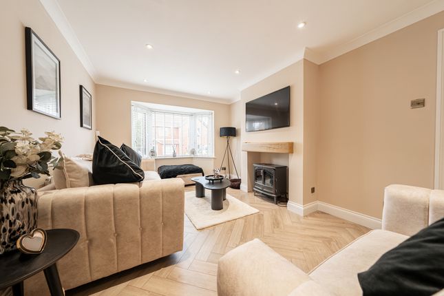 13 Meadowcroft Close, Leicester photo 2