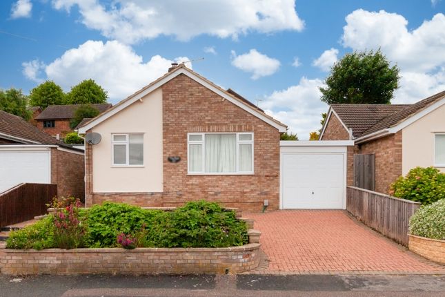 Thumbnail Bungalow for sale in Beech Road, Witney