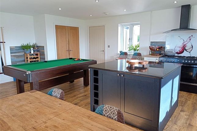 Kitchen / Diner View 3