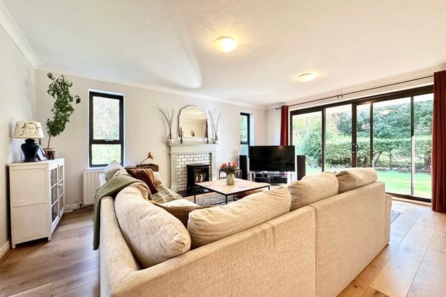 Flat for sale in The Avenue, Branksome Park, Poole