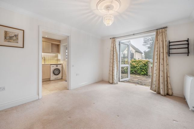 3, Stuart Court, Minchinhampton photo 4