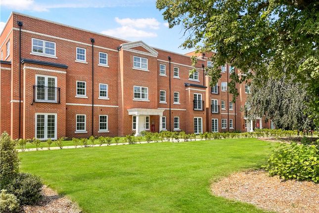 Thumbnail Flat for sale in Dower House, Redland Way, Bricket Wood
