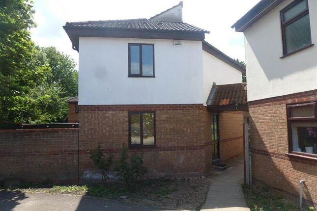 Thumbnail Property to rent in The Lawns, Wisbech, Cambs