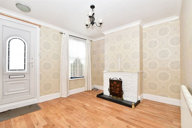 65, Mount Road, Rochester photo 2
