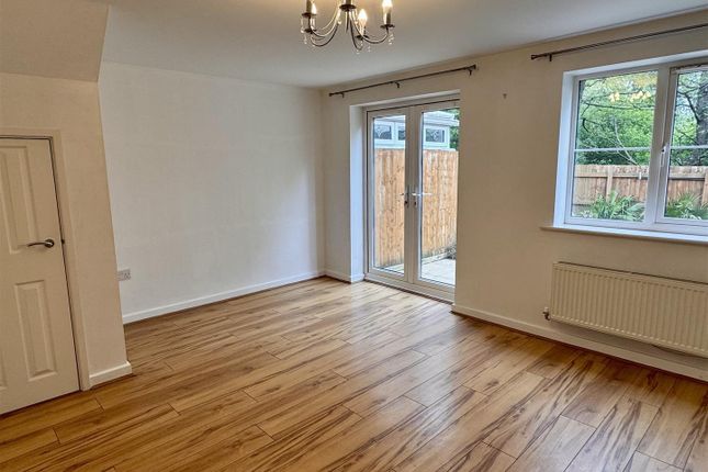 Williamson Gardens, Langley Mill Nottingham photo 2