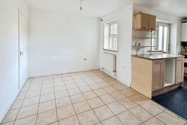 47e, Dolphin Street, Newport photo 3