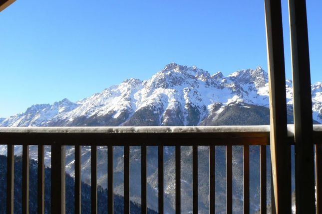 Chalet for sale in Oz, Rhone Alps, France