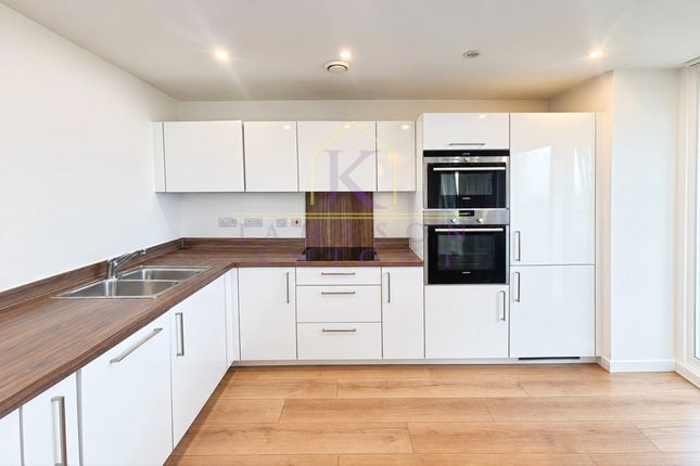 Flat 176 Marner Point 1, Jefferson Plaza, Greater London photo 4
