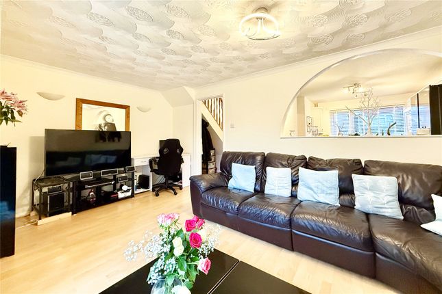 14, Conifer Way, Kent photo 4