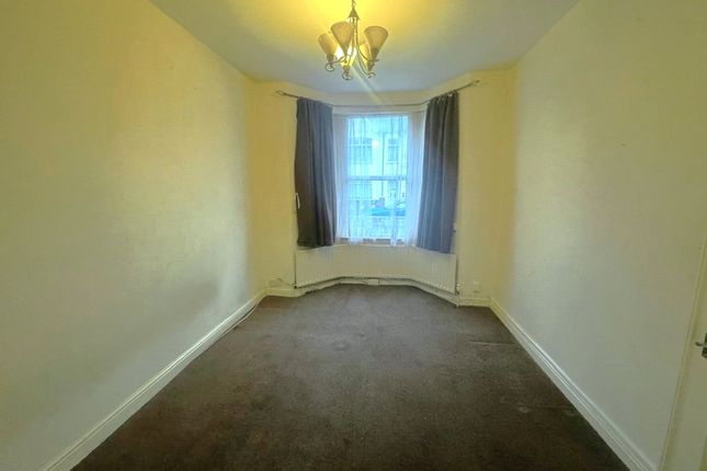 144, Beaconsfield Road, Greater London photo 2