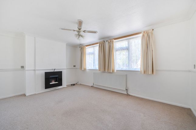 55a Northwood Road, Uxbridge photo 2