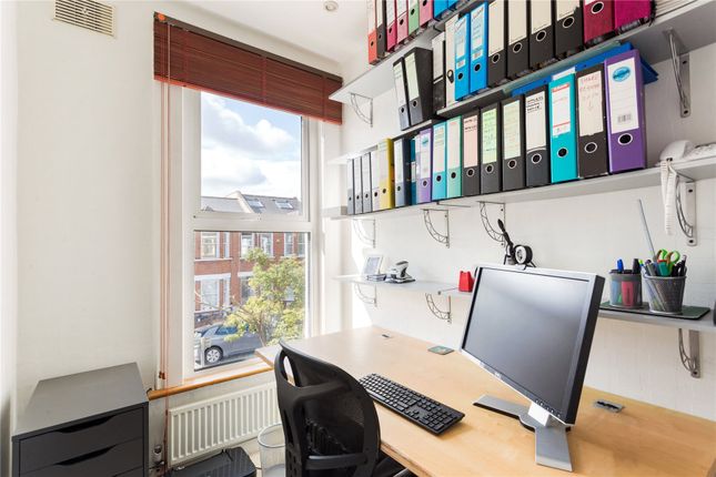 End terrace house for sale in Effra Road, London