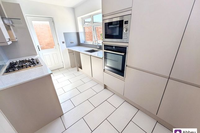 39 Wessex Drive, Leicester photo 4
