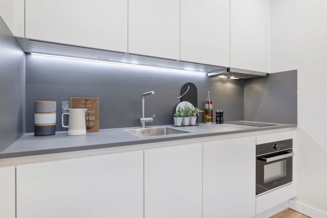 Flat 17 27 Cedar Road, London photo 2