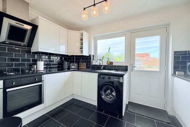104, El Alamein Way, Great Yarmouth photo 3
