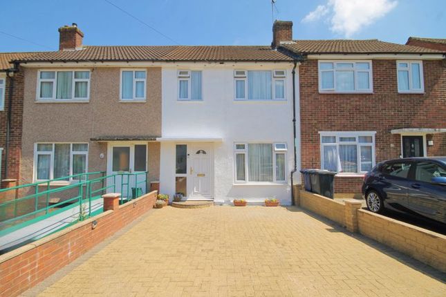 Thumbnail Terraced house for sale in Beechwood Avenue, Greenford