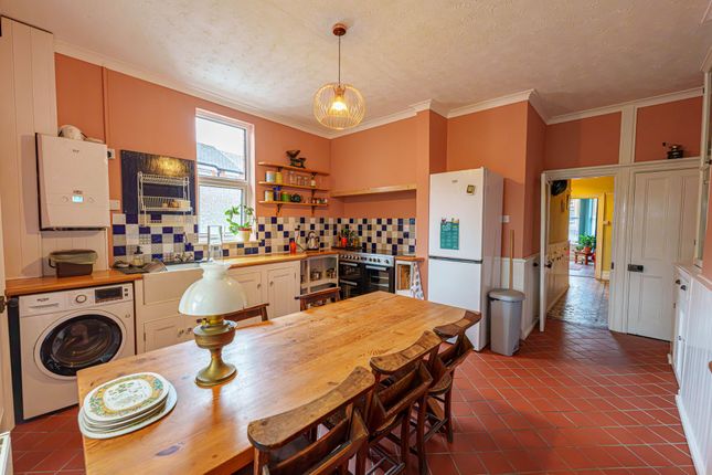 33 West Park Road, Newport photo 4