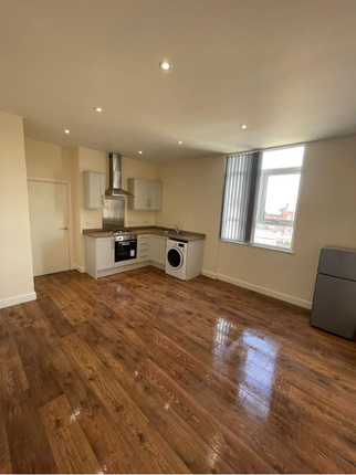Flat to rent in Hillside Apartments, Ship Hill, Rotherham
