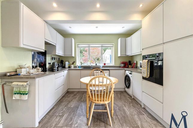 33, Perran Avenue, Coalville photo 2