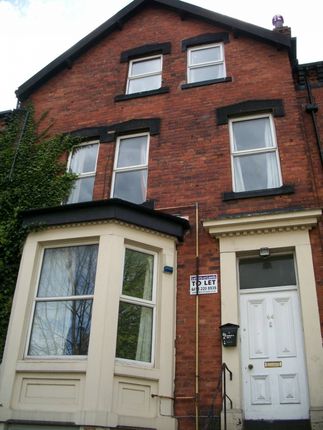 Thumbnail Flat to rent in Cardigan Road, Headingley, Leeds