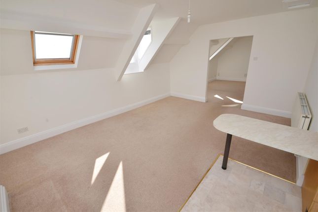 Flat 1, Fern House, Penally, Tenby photo 3