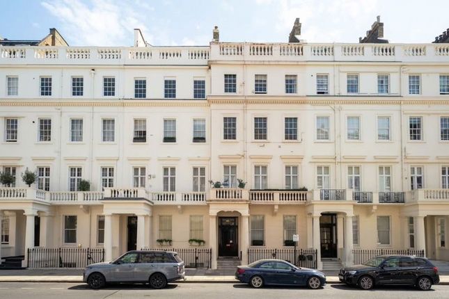 Flat 5, 68 Eaton Place, London photo 3
