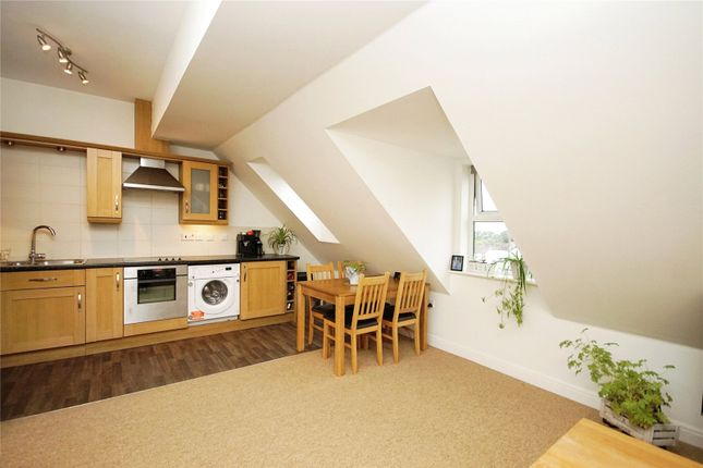 Flat for sale in Dragonfly Close, Kingswood, Bristol, Gloucestershire