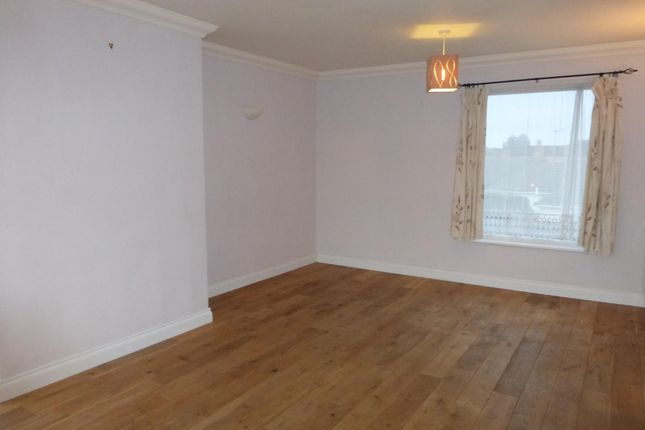 Thumbnail Flat to rent in Chichester Road, North Bersted, Bognor Regis