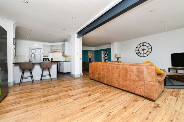 30, Crown Road, Billericay photo 4