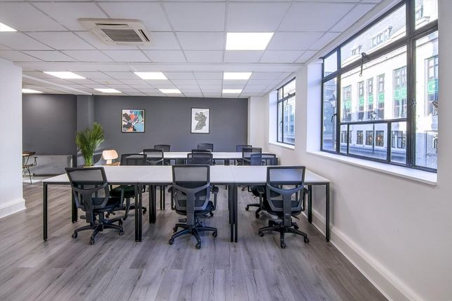 Office to let in 129 Oxford Street, London