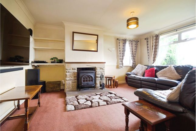 31, Town End Road, Holmfirth photo 4