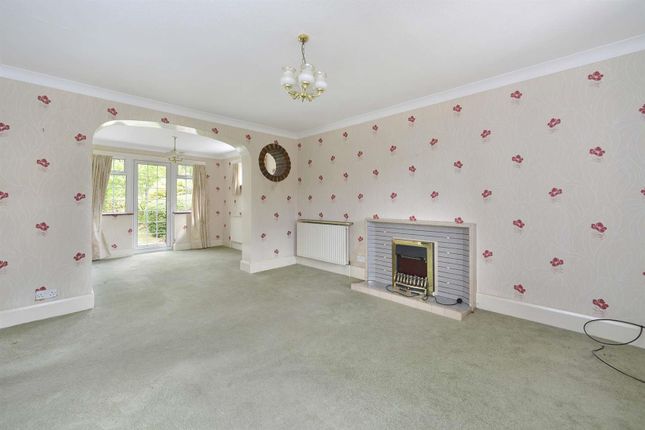 Dardoni, 49 Glaziers Lane, Guildford photo 3