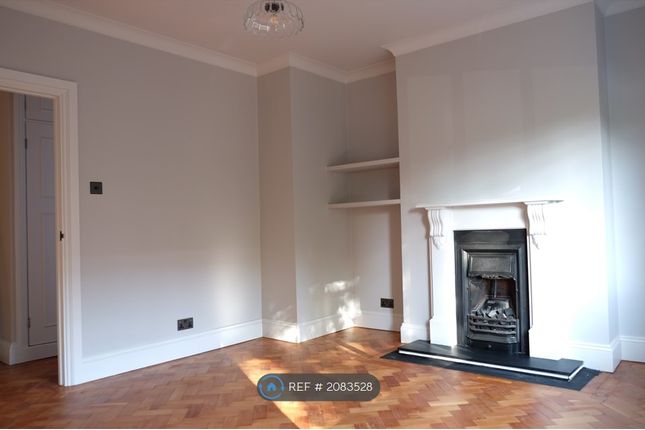 Thumbnail Flat to rent in Lee Terrace, London
