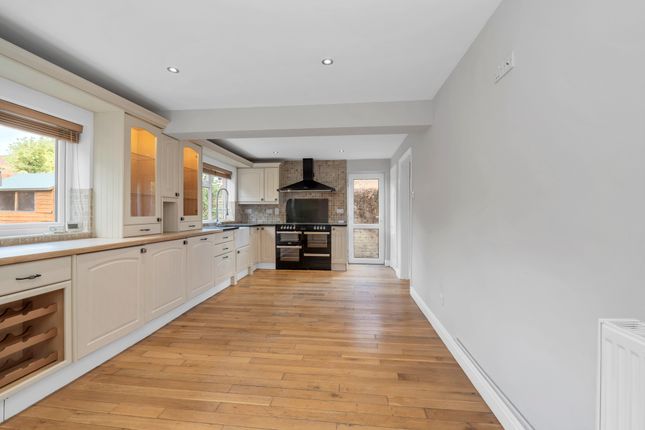 Graces, New Road, Bury St. Edmunds photo 4
