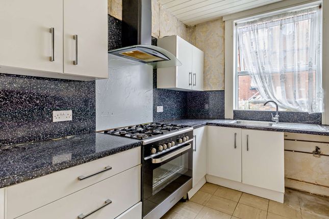 26, Savile Road, Leeds photo 2