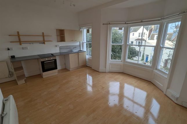 Second Floor Flat, 38, Buckingham Place, Brighton photo 2