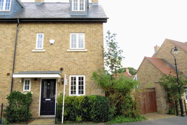 27, Palmerston Way, Hitchin photo 3