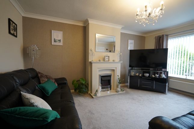 4, Yarwell Close, Nottingham photo 4