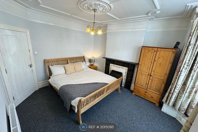 Thumbnail Room to rent in Lynton Grove, Portsmouth