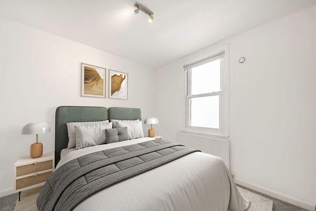Ground Floor Flat, 75, Hartfield Crescent, London photo 4