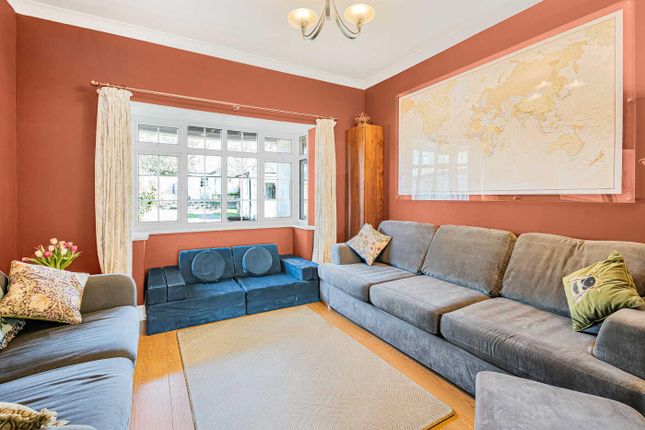 27, Addison Avenue, Southgate photo 4