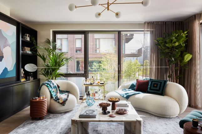 Flat for sale in 1 Viaduct Gardens, Embassy Gardens