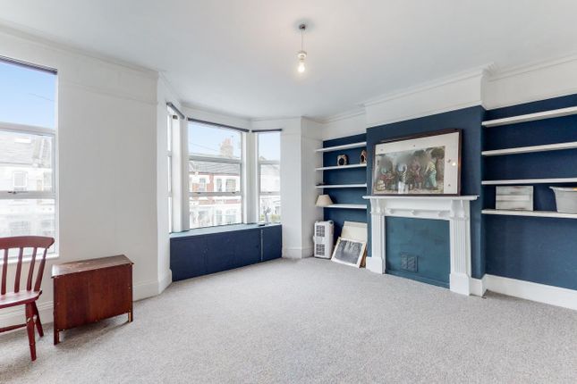 Flat to rent in Mortimer Road, Kensal Rise, London