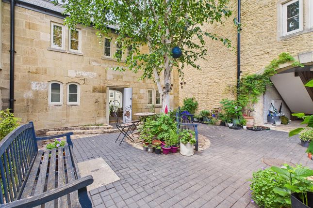 3, Chapel Mews, Chippenham photo 2