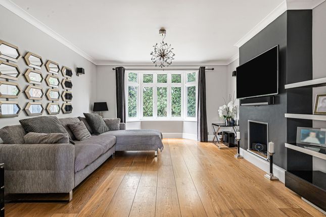 1, The Mount, Tadworth photo 2