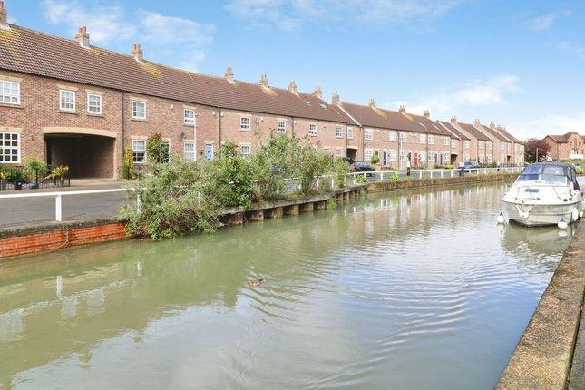 10a, Beckside North, Beverley photo 2