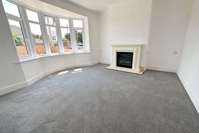 77, New Beacon Road, Grantham photo 3