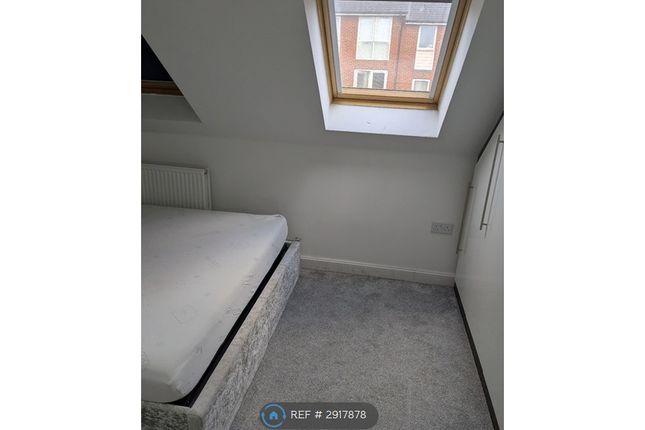 Oakes Crescent, Dartford photo 4