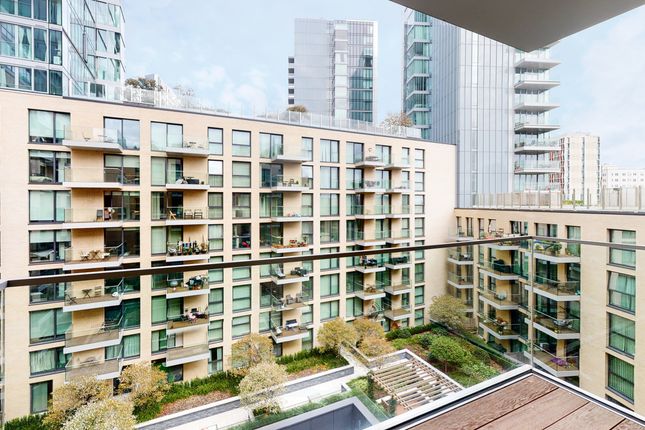 Thumbnail Flat for sale in 17 Stable Walk, London