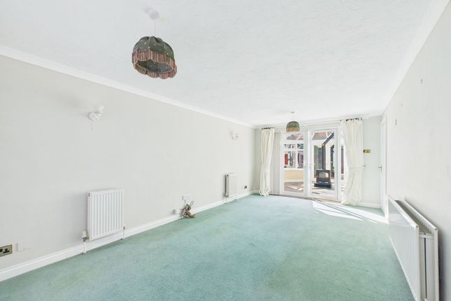 35, St. Cleers Orchard, Somerton photo 3